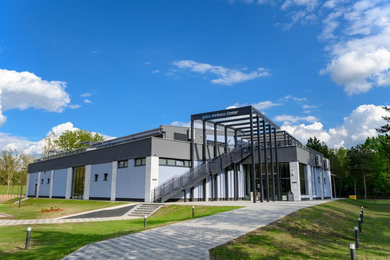 Хостел Adica Prenociste Sport Wellness Centar - Bazeni Ada Экстерьер фото